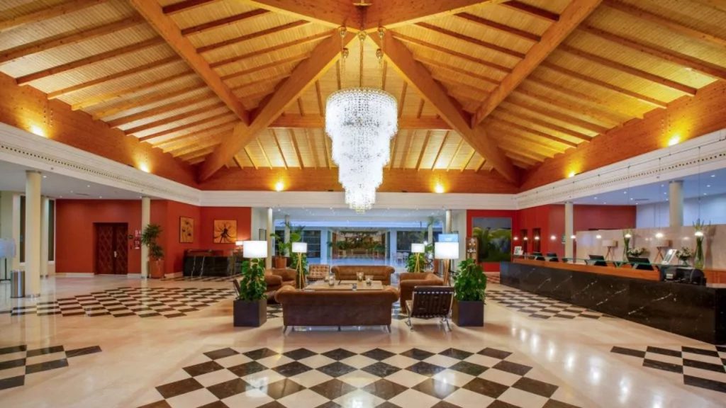 Foto de Valentín Sancti Petri Centro de Convenciones 8