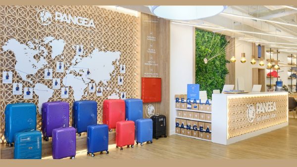 Foto de PANGEA The Travel Store Valencia 3