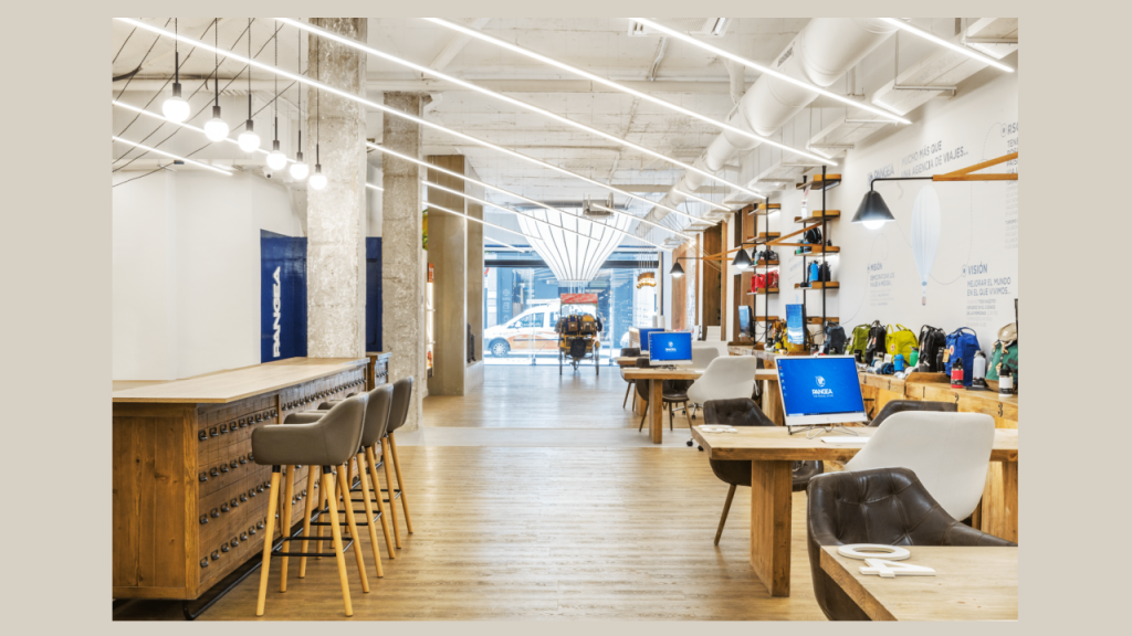 Foto de PANGEA The Travel Store Valencia 5