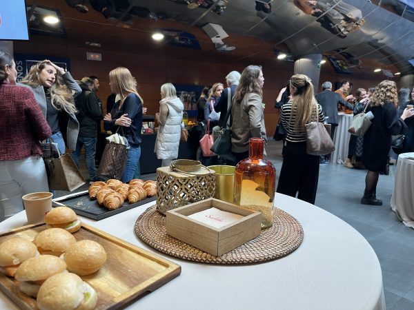 Foto de Presentación del Estudio de mercado 2023 en Barcelona 4
