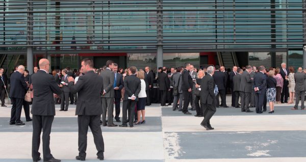 Vima Events es una de las principales agencias de eventos que ofrece servicios personalizados y de alta calidad para hacer realidad cualquier visión. Especializada en la planificación y producción de eventos corporativos y sociales, Vima Events se distingue por su atención al detalle y un equipo comprometido en crear experiencias inolvidables. Desde eventos empresariales hasta celebraciones privadas, la agencia proporciona soluciones integrales para satisfacer las necesidades de sus clientes, destacándose entre las agencias de eventos más reconocidas del sector.