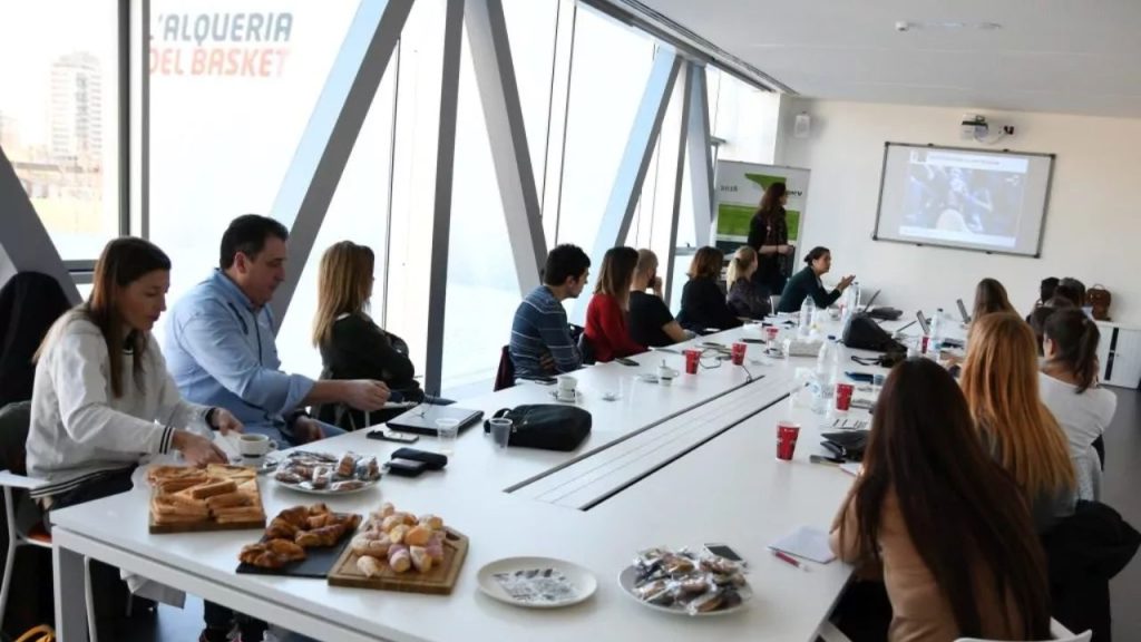 Foto de L’Alqueria del Basket de Valencia 8