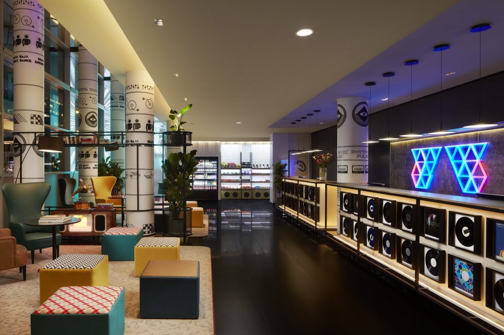 Nuevo Avani Frankfurt City Hotel con cinco salas de reuniones y experiencias tecno