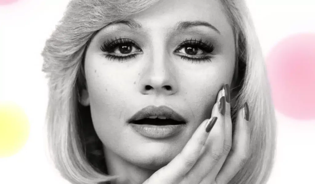 Milán acoge una discoteca en miniatura para promocionar el documental de Raffaella Carrà