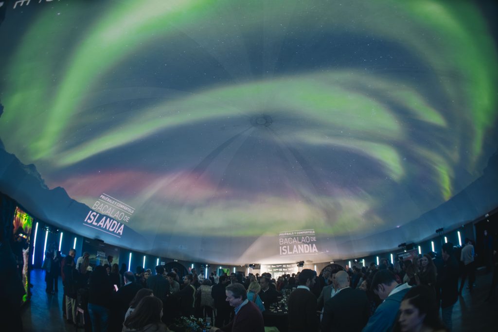 Auroras boreales en un evento para promocionar Islandia