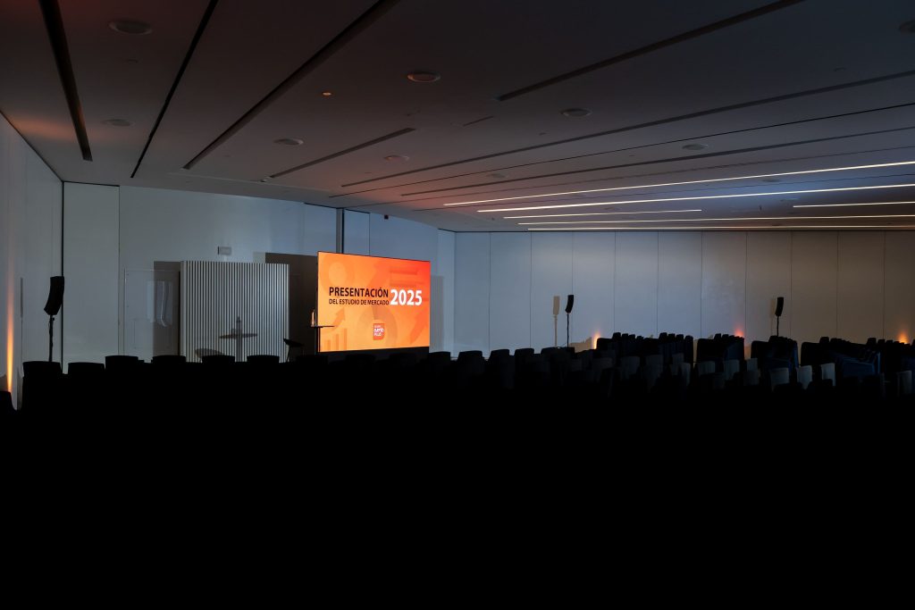 Foto de Presentación Estudio de Mercado 2025 MADRID 81