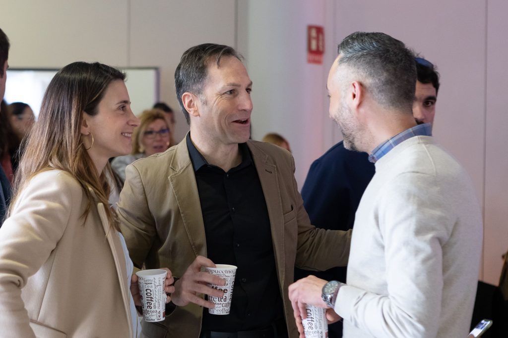 Foto de Presentación Estudio de Mercado 2025 MADRID 91