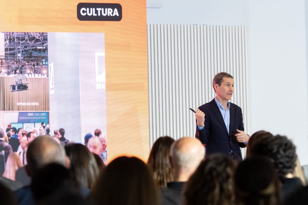 Foto de Presentación Estudio de Mercado 2025 MADRID 75