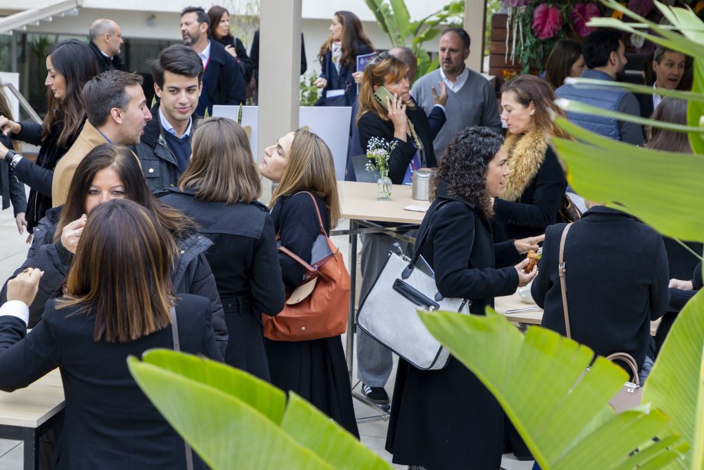 Foto de Presentación Estudio de Mercado 2025 SEVILLA 5