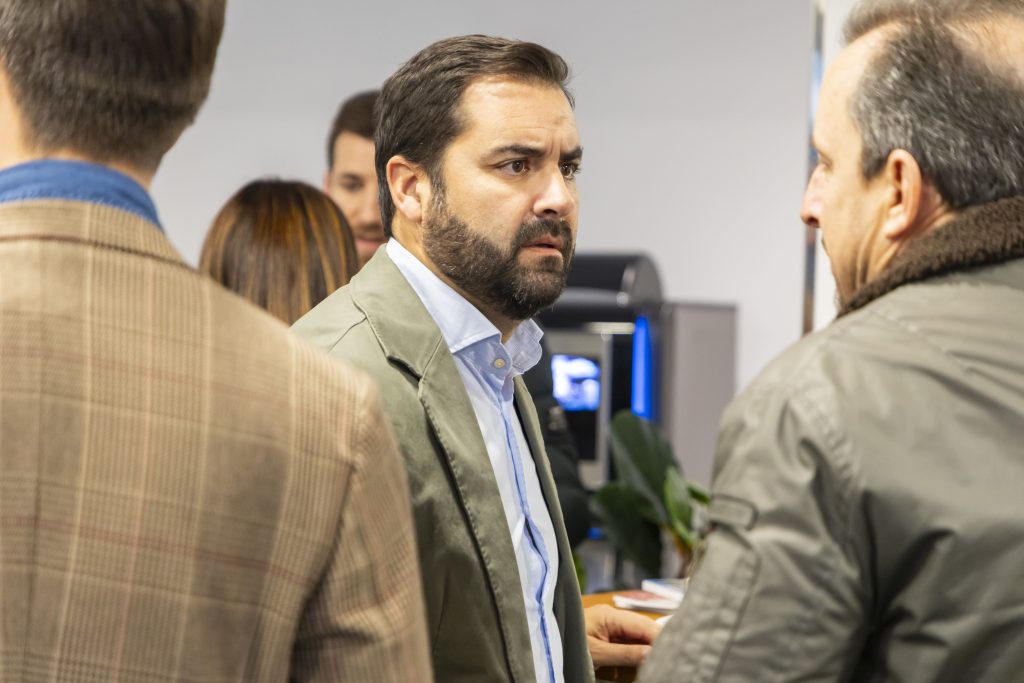 Foto de Presentación Estudio de Mercado 2025 SEVILLA 31