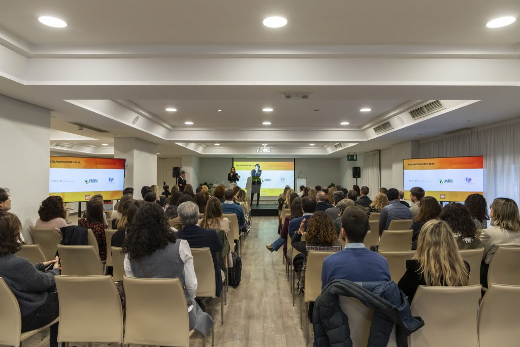 Foto de Presentación Estudio de Mercado 2025 SEVILLA 76