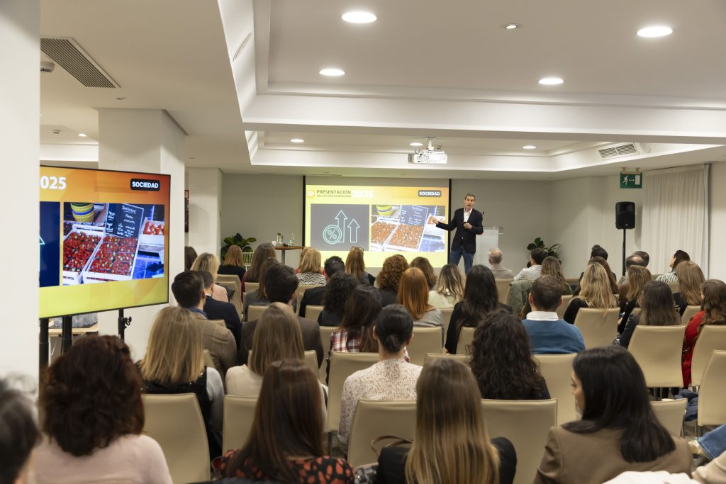 Foto de Presentación Estudio de Mercado 2025 SEVILLA 79