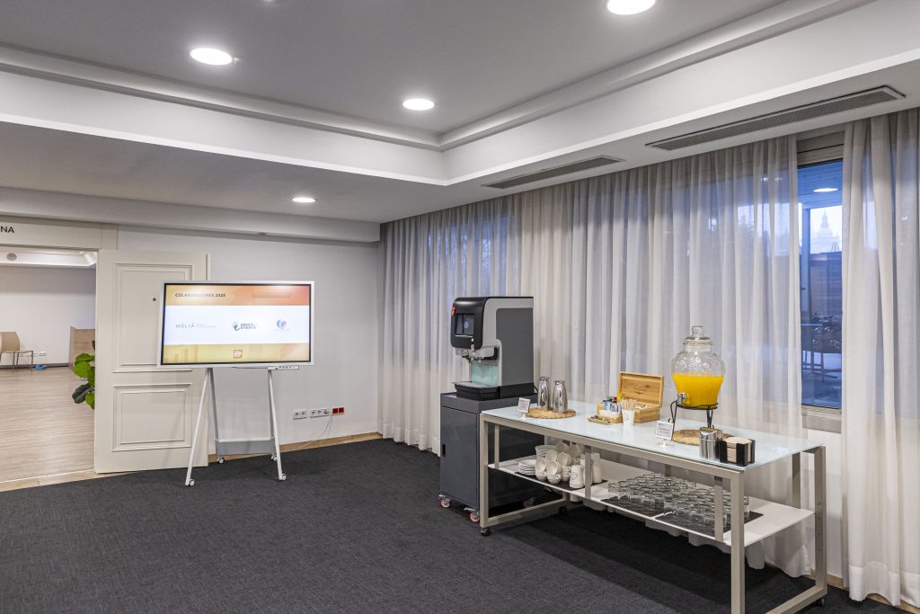 Foto de Presentación Estudio de Mercado 2025 SEVILLA 83