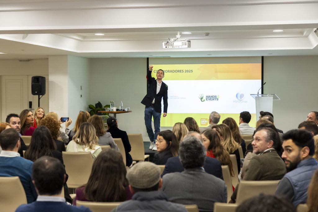 Foto de Presentación Estudio de Mercado 2025 SEVILLA 46