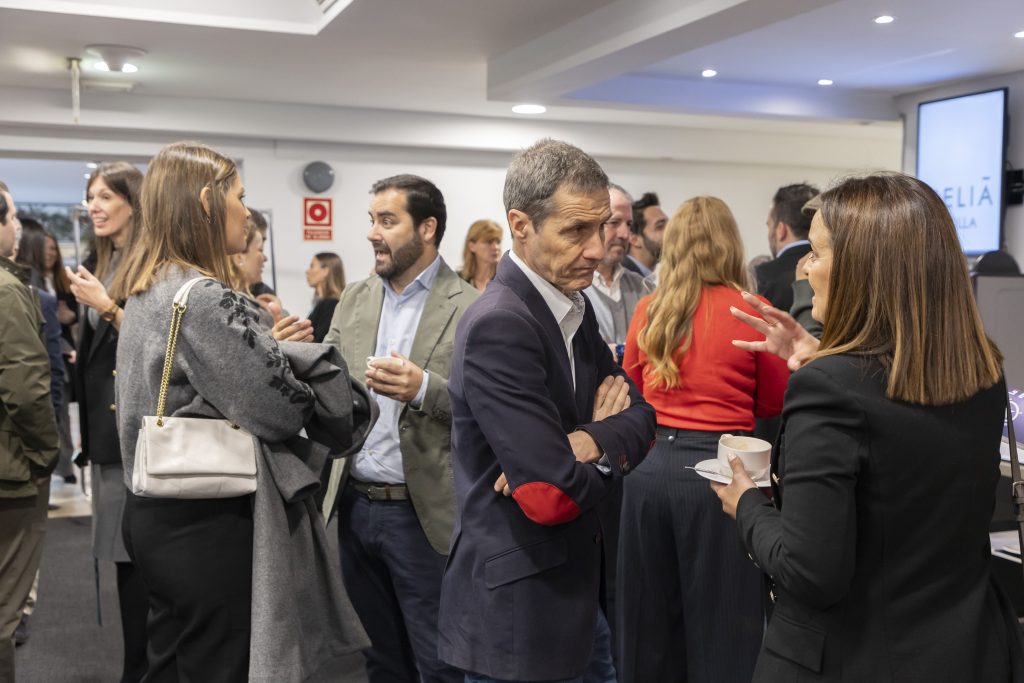 Foto de Presentación Estudio de Mercado 2025 SEVILLA 59