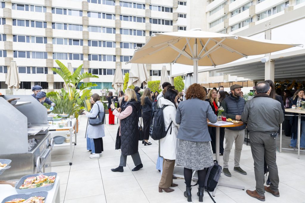 Foto de Presentación Estudio de Mercado 2025 SEVILLA 17