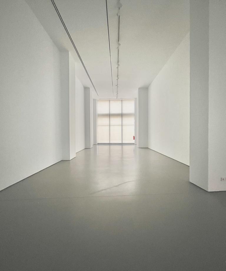 Foto de SCHNEIDER COLAO Espacio/Galeria 2