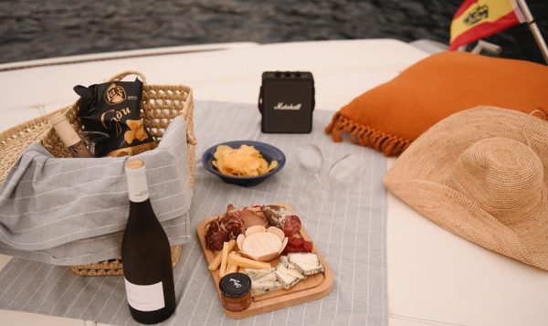 Photo of Bràvola Boutique Charter 2