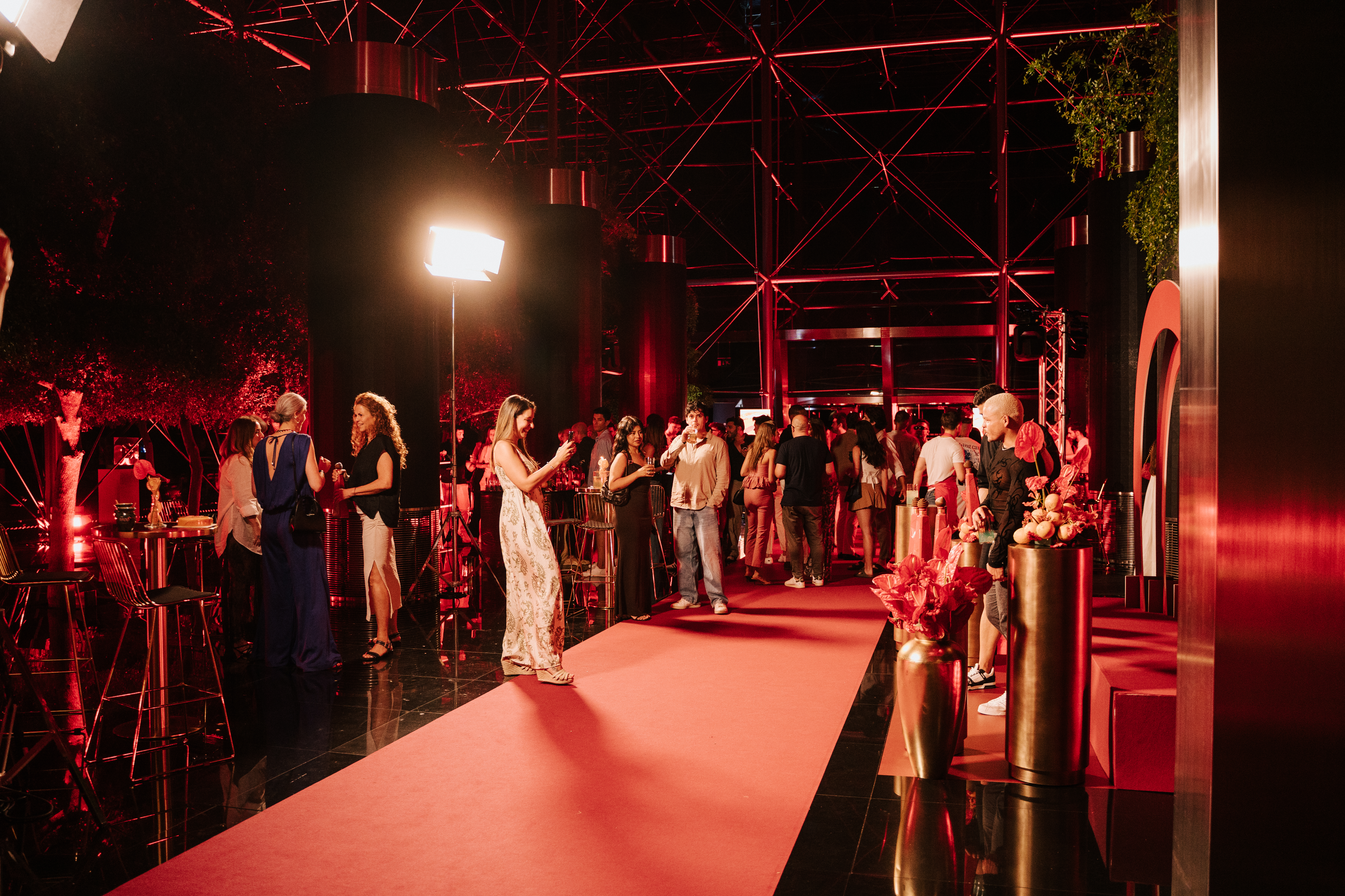 MUT transforma «El Cubo» junto a Proximo Spain para presentar 1800 Guachimontón