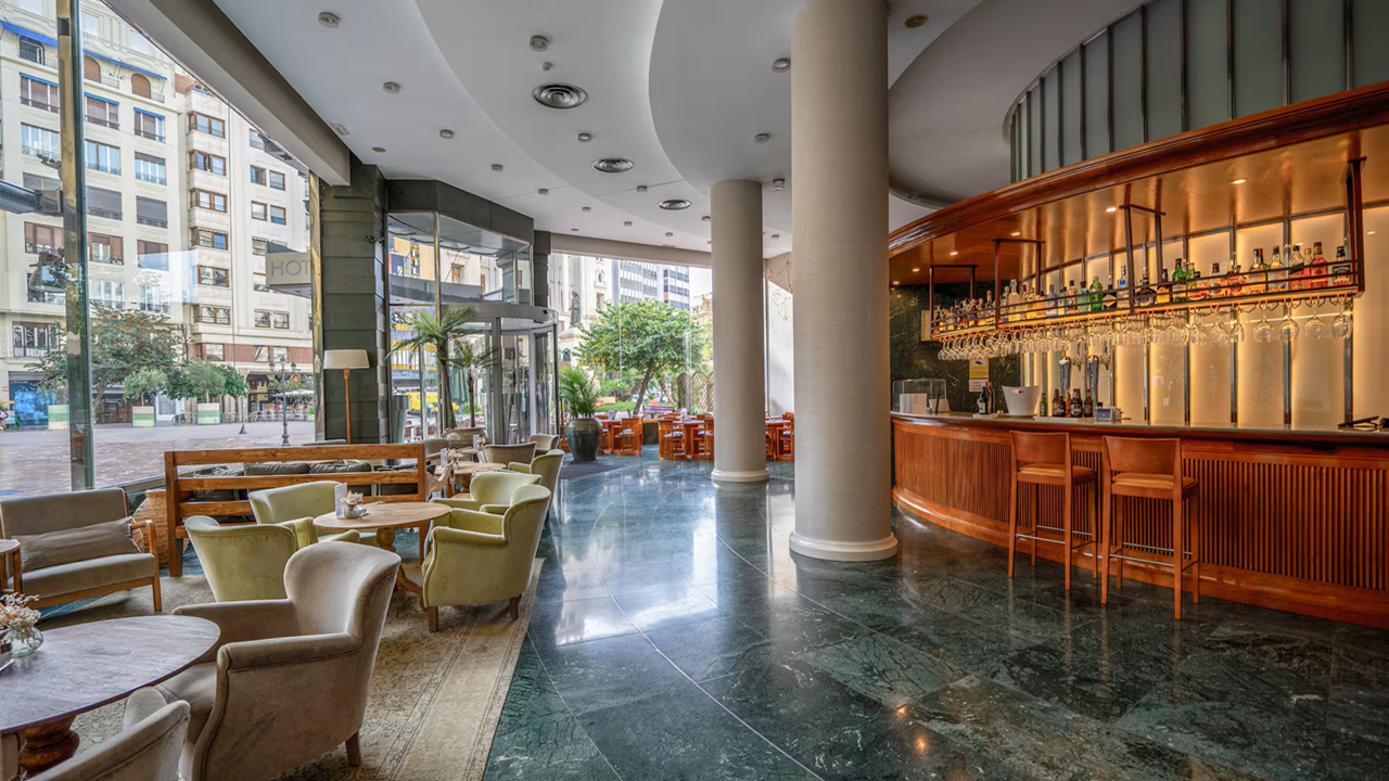 Foto de Meliá Plaza Valencia 1