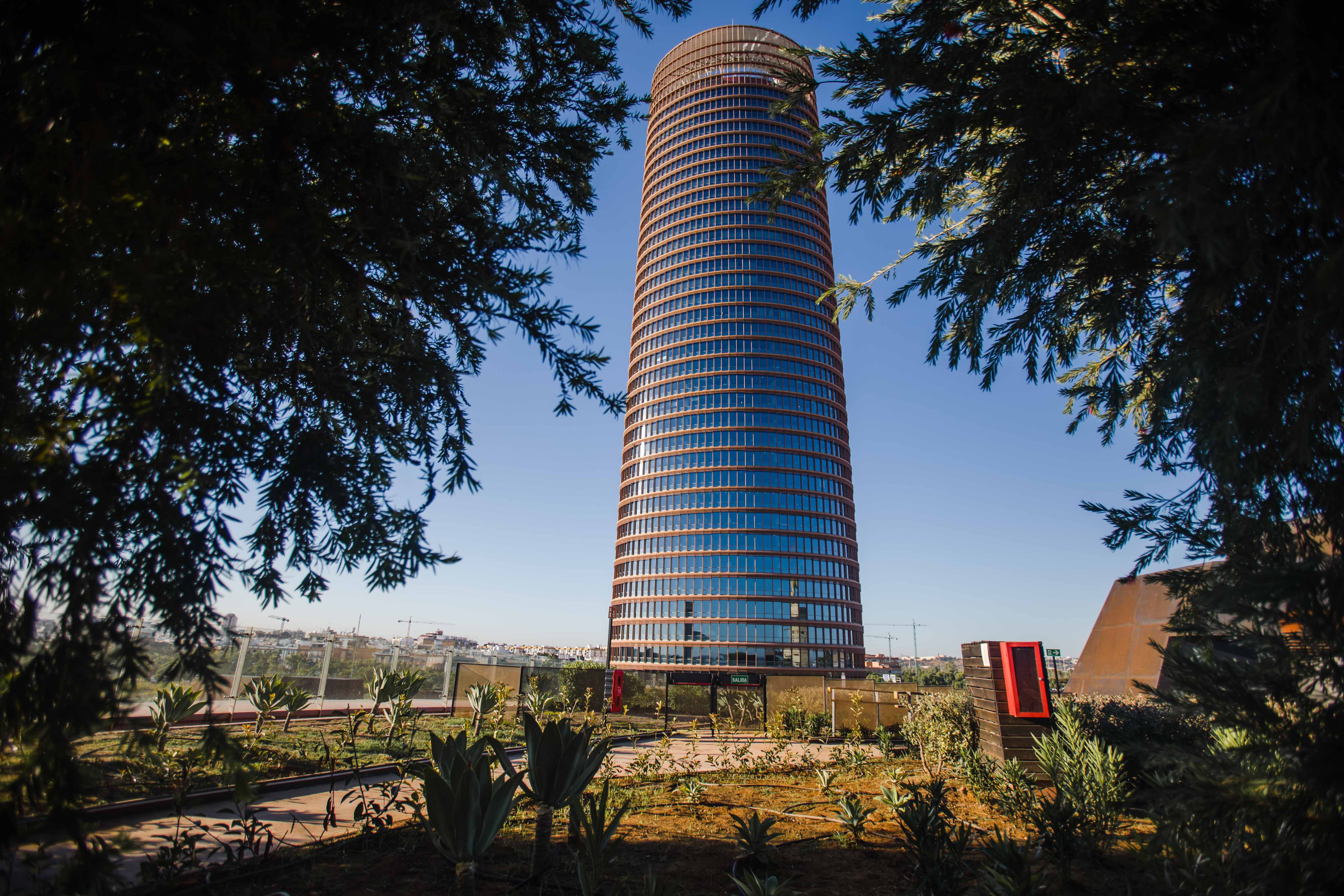 Torre Sevilla inaugura Loft Garden, un espacio lleno de naturaleza junto al centro de Sevilla