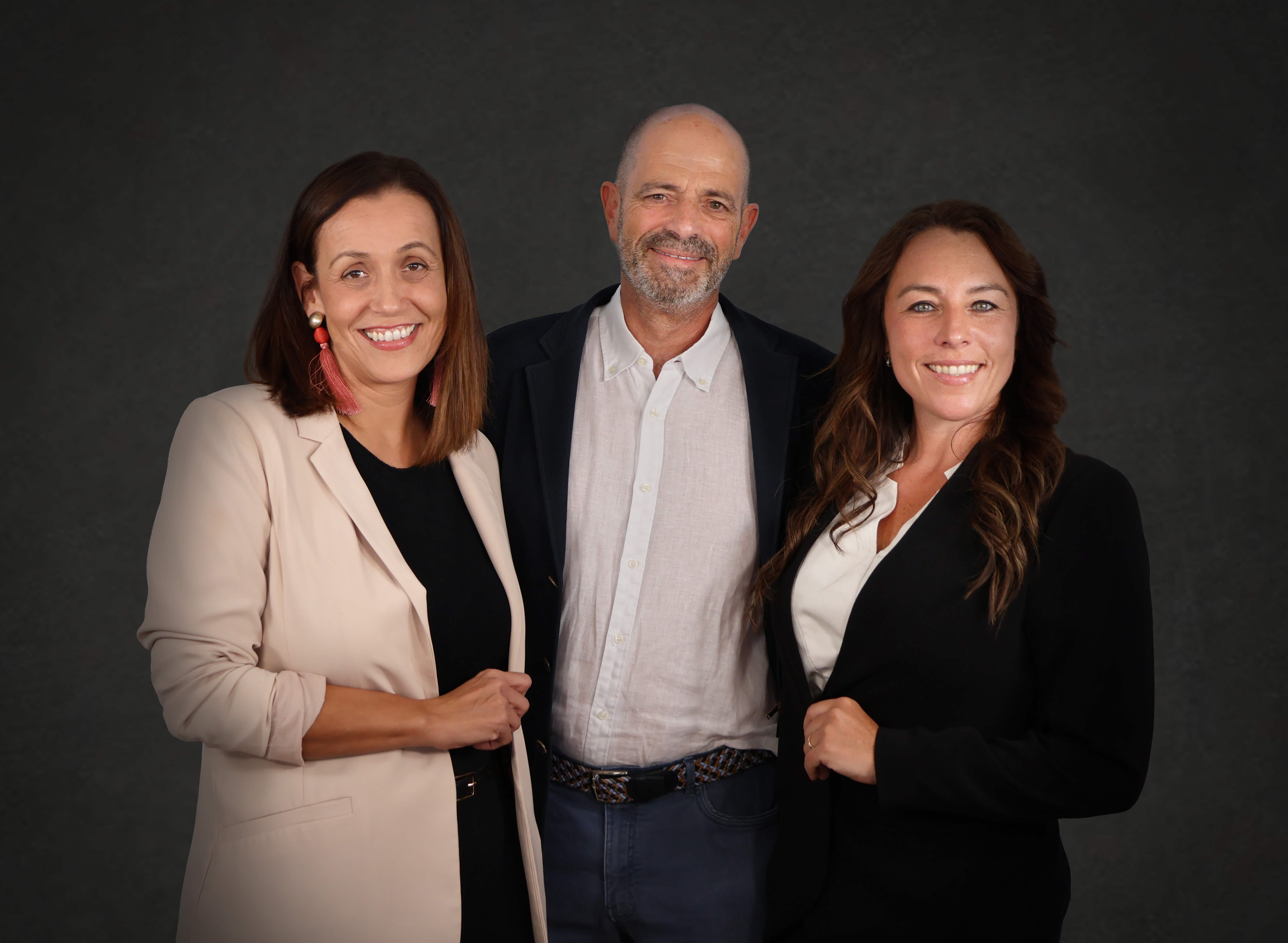 Inusual ficha a Bárbara Agudo y crea Inusual WideWorld