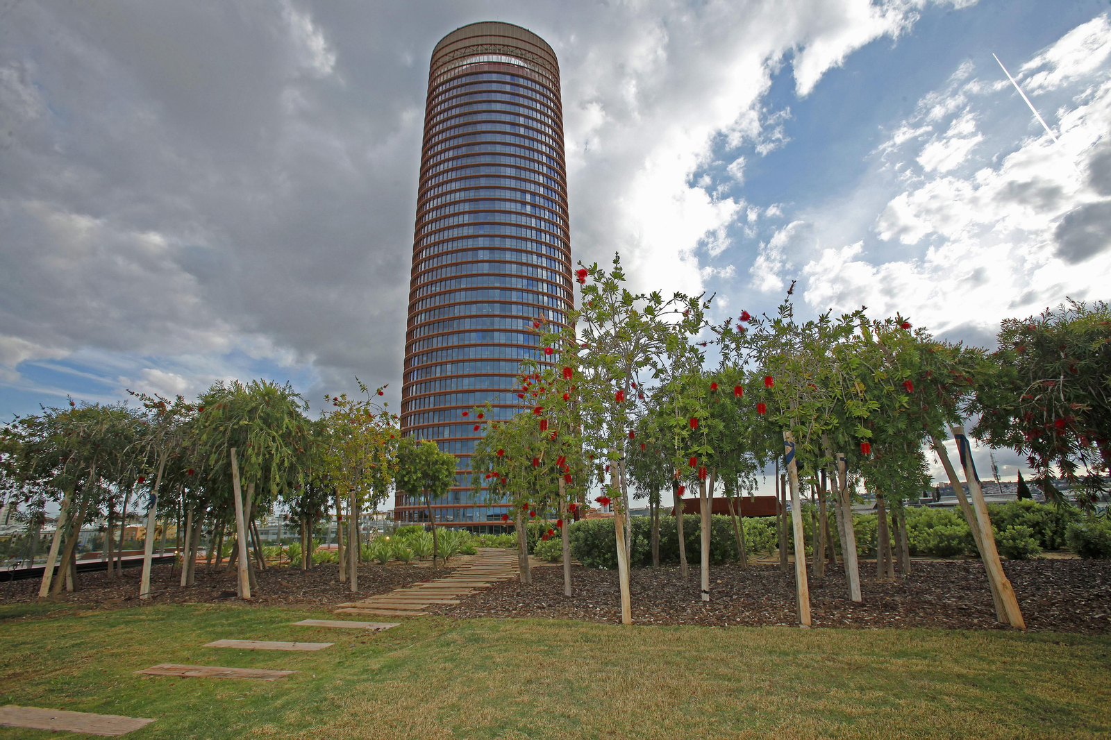 Photo of TORRE SEVILLA LOFT GARDEN 2