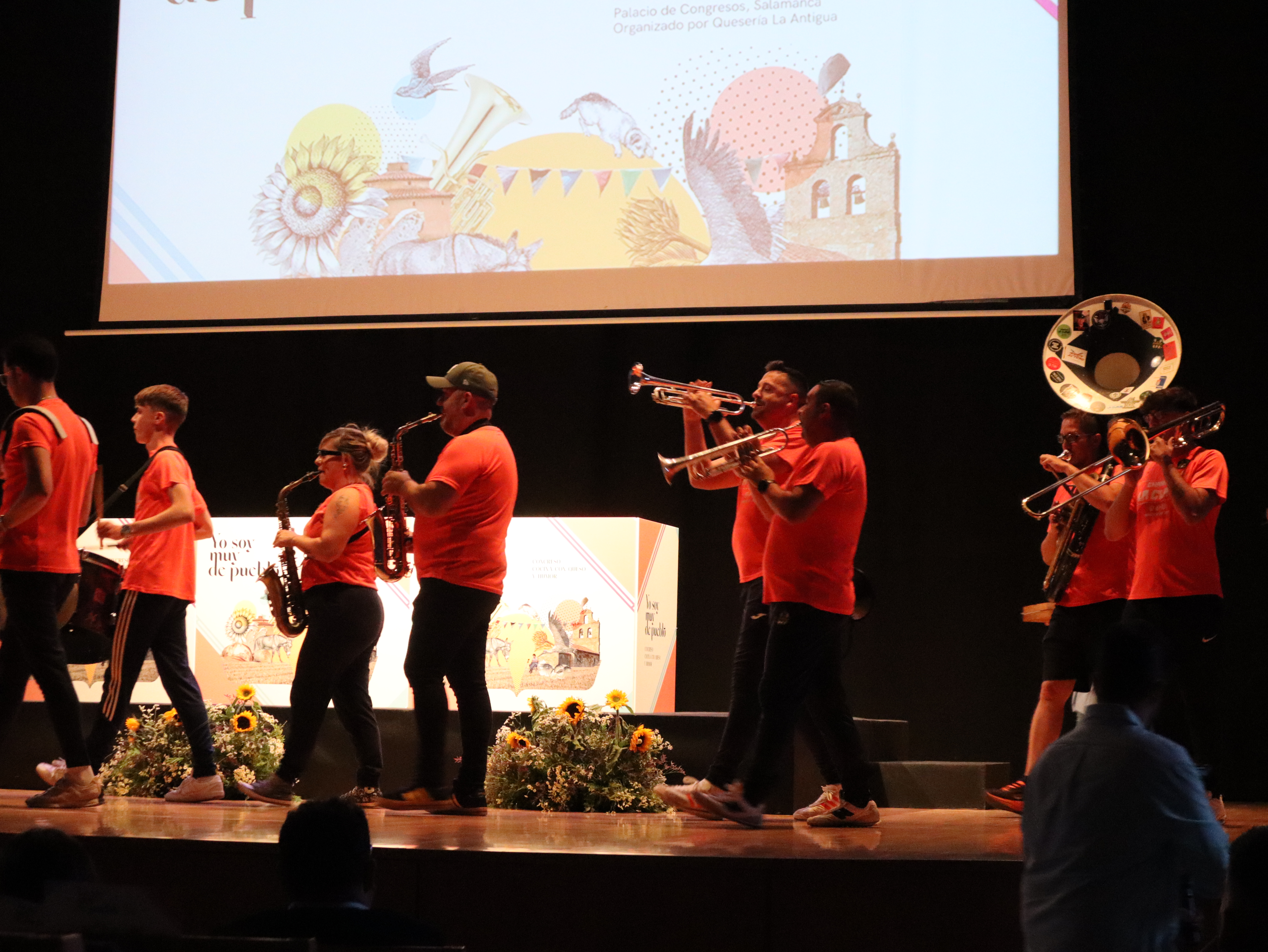 Cocina con queso y humor, un evento para homenajear al pastor