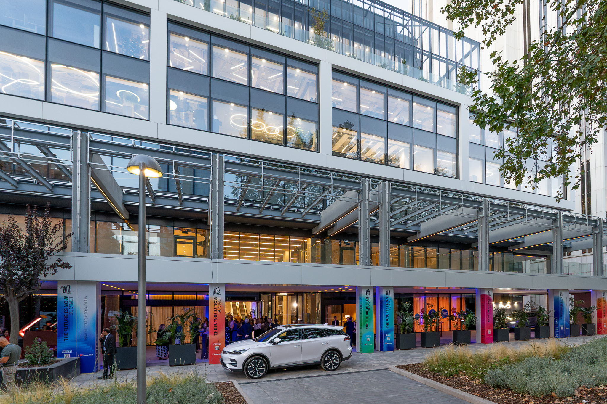 Mad Blue elige LOOM Events y a su espacio de Azca para la edición 2025 del Mad Blue Summit