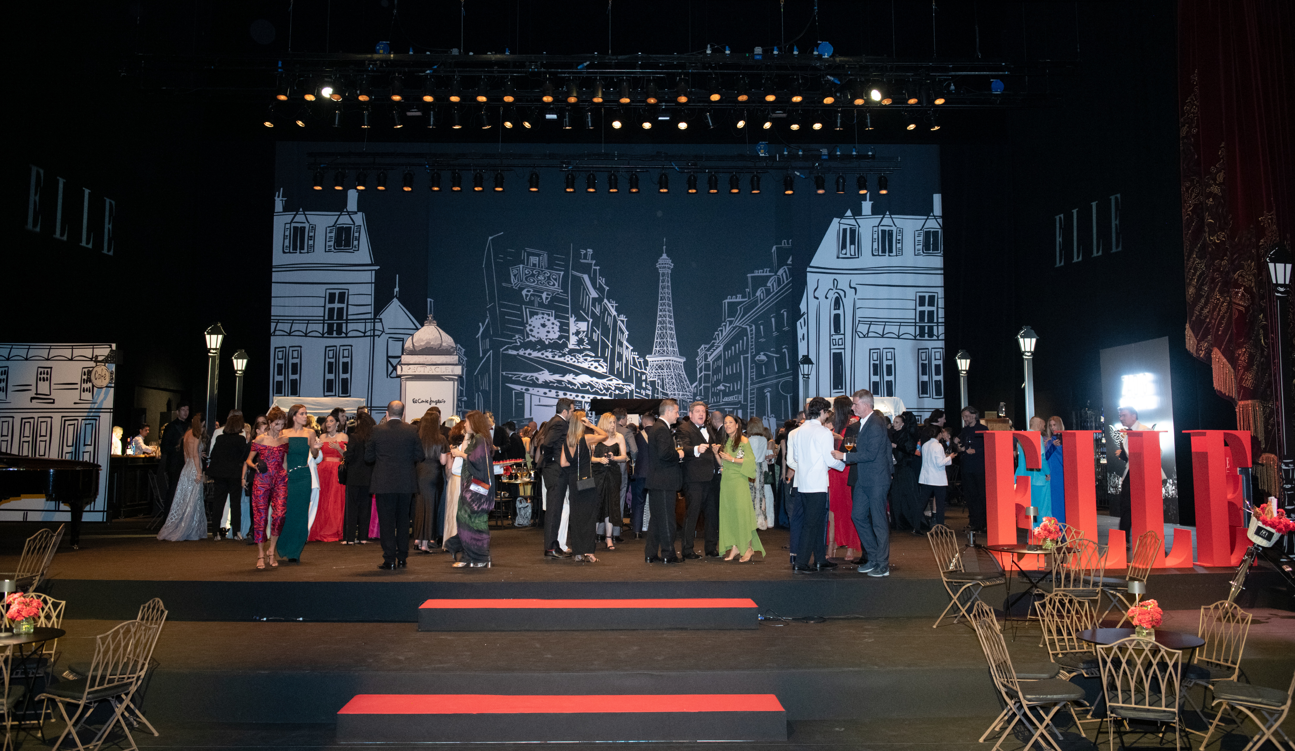 El Teatro Real se convierte en un París de cine para celebrar los 80 años de ELLE