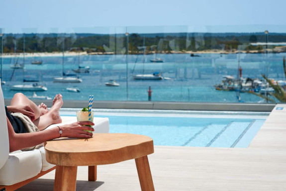 Photo of Hotel Honucai 4