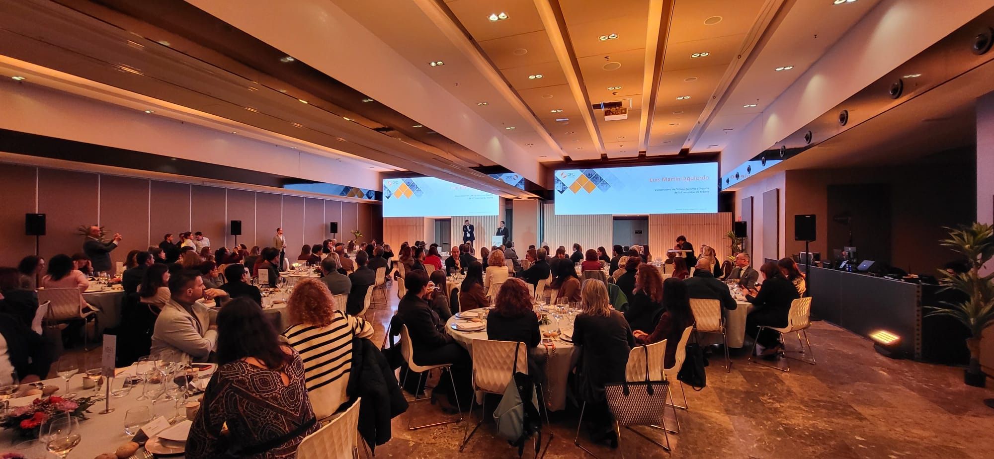 OPC Madrid celebra su comida anual de socios en el Hotel Novotel Madrid Center