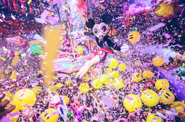 Esta decoración está muy viva