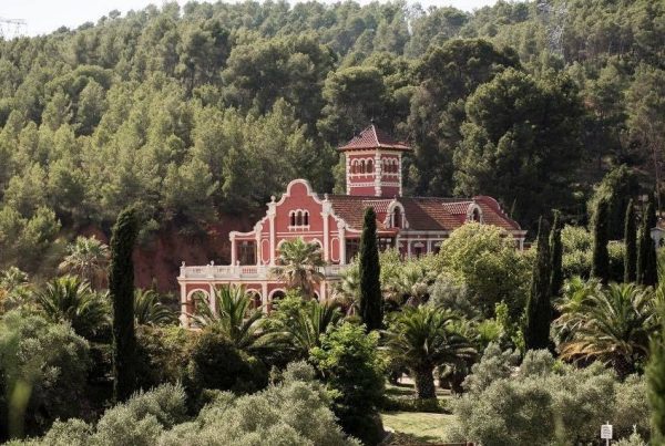 Castell de Ben Viure, un oasis a doce minutos de Barcelona