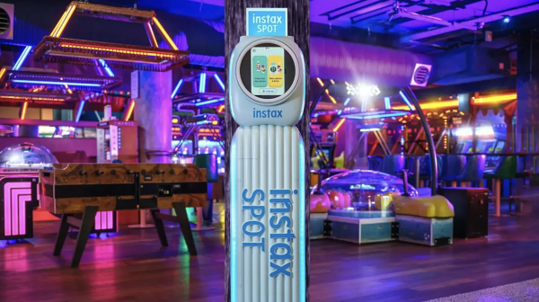 Llega Instax SPOT, nueva solución de fotomatón para eventos 