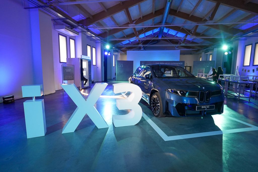BMW iX3 