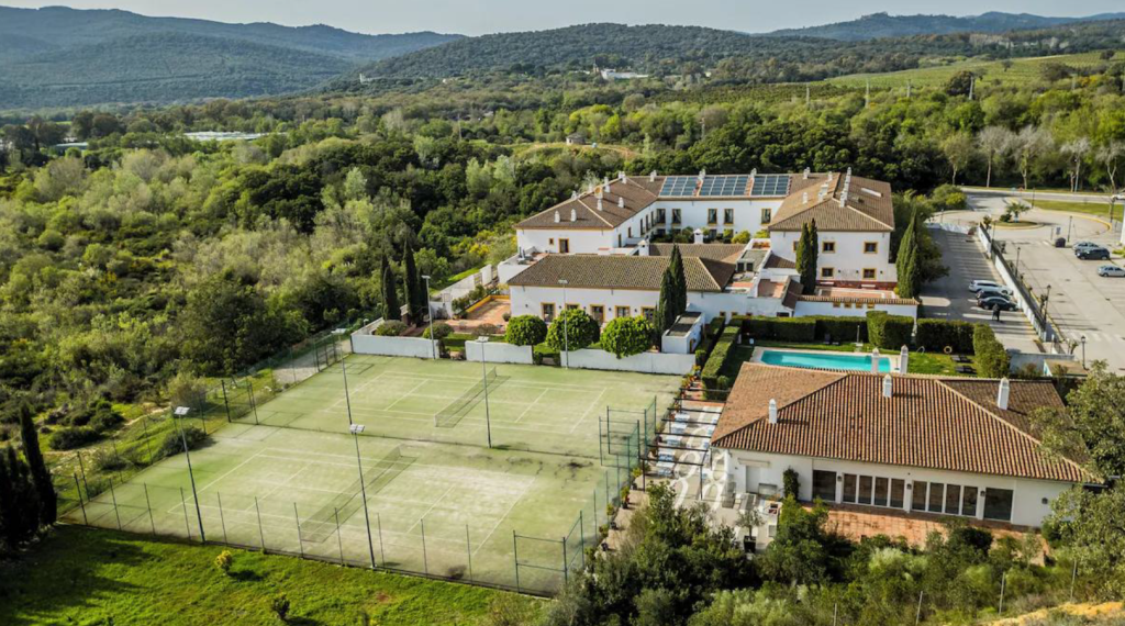 AZZ Castellar Hacienda El Alcornocal, nuevo hotel en el gaditano Parque de los Alcornocales  