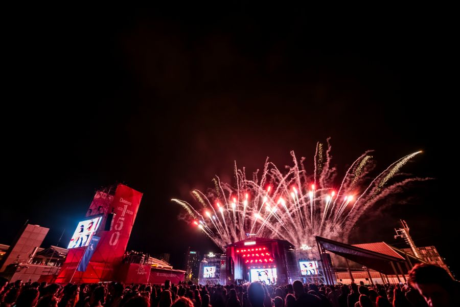 Estrella Damm celebra 150 años convirtiendo el Mediterráneo en territorio de marca