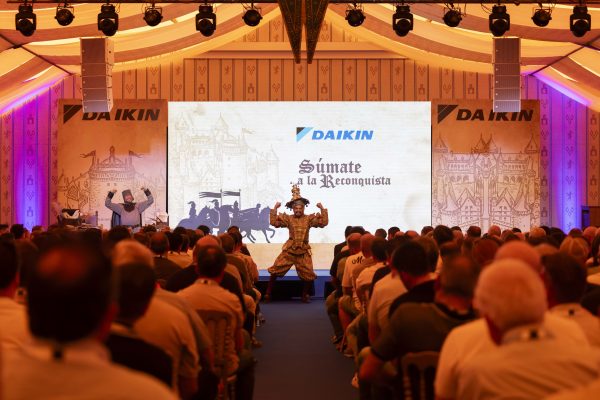 Los instaladores de Daikin celebran su “reconquista” especial en Puy du Fou 