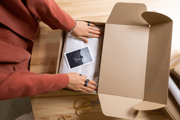 Experiencias nuevas de consumo: listening parties, unboxing parties y otros formatos 