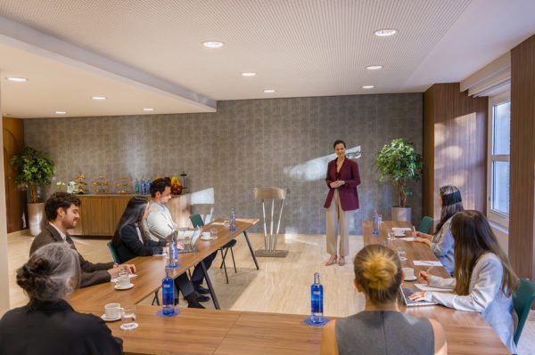 Minor Hotels refuerza su apuesta por los small meetings con una propuesta más ágil y flexible par