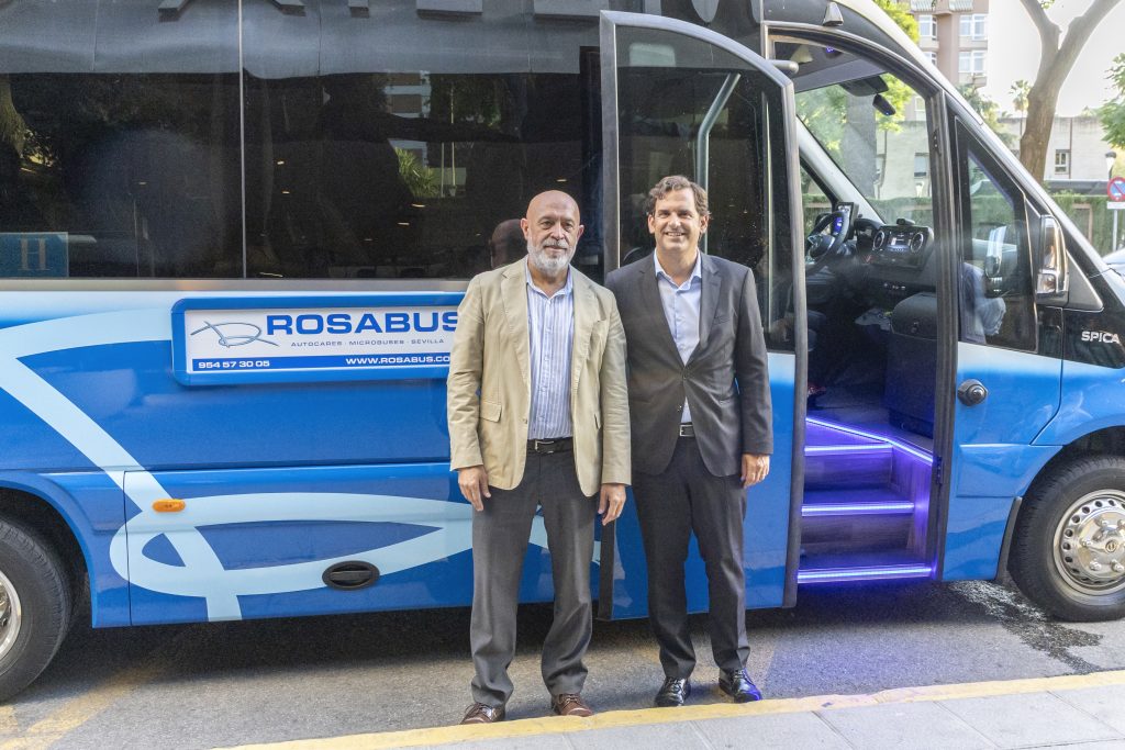 Rosabus, empresa sevillana de transporte, se integra en Sagalés