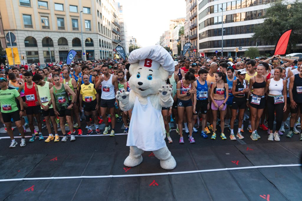 Bimbo lleva la Cursa de La Mercè más allá de la meta con una Sandwich Party