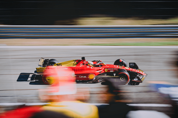 Recopilatorio de los eventos que han llevado la Fórmula 1 fuera del circuito 