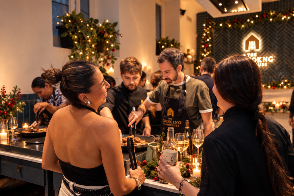 Olvídate de la clásica cena de empresa: convierte tu Navidad en una experiencia 100% gastronómic