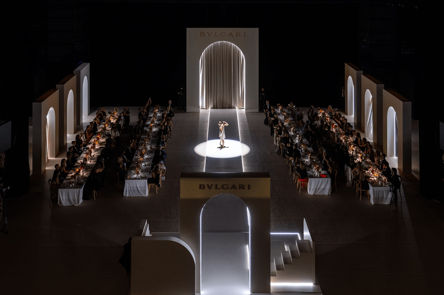 Bvlgari lleva al Teatro Real una presentación de producto artística