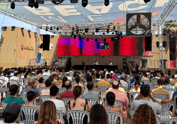 LaDemo: Un festival que va más allá de la música y pone el foco en los podcast y debates 