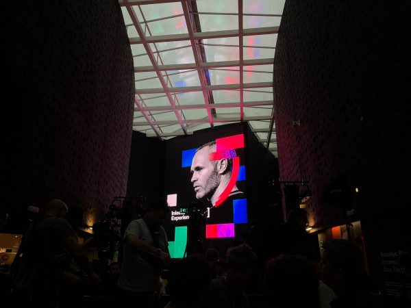 El antiguo IMAX de Barcelona reabre como espacio para eventos con una experiencia inmersiva sobre I
