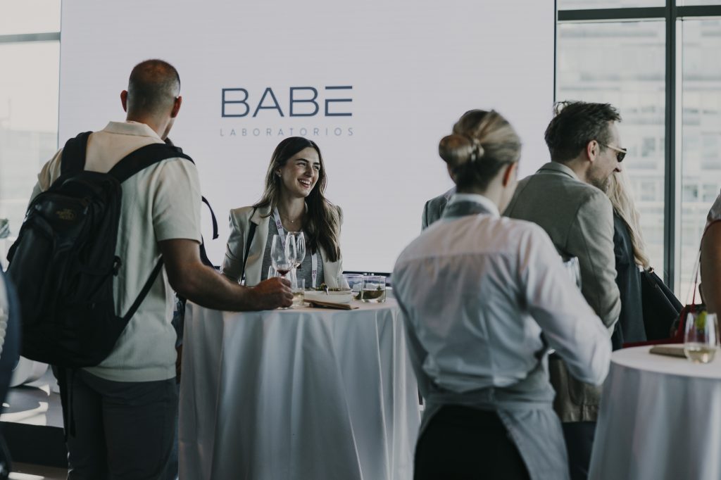 Una cena a 35 plantas de altura con vistas a Viena y otras claves de la experiencia de Babé para u