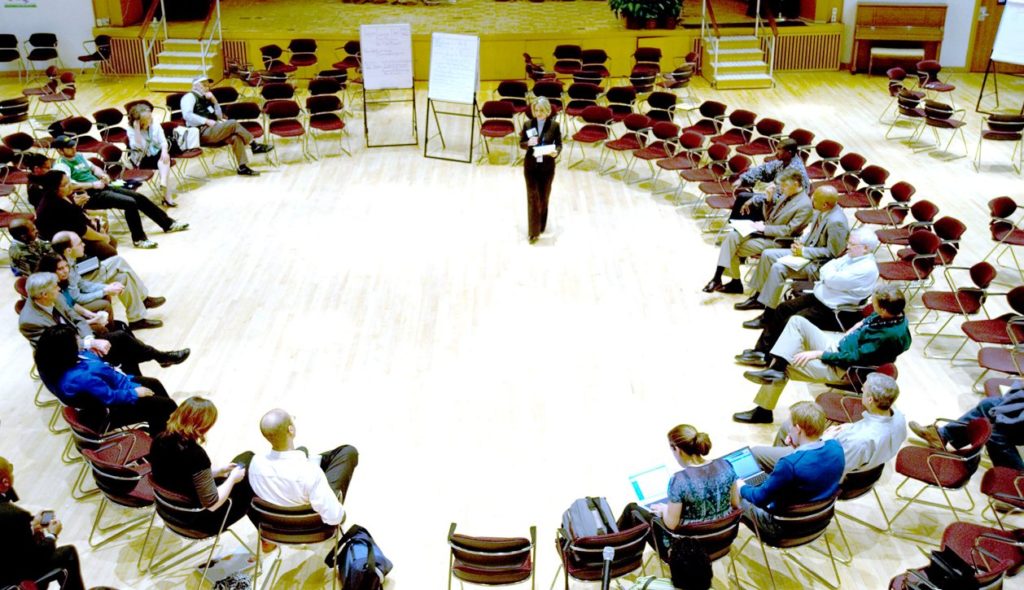 IACC nos cuenta cómo serán las salas de reuniones del futuro